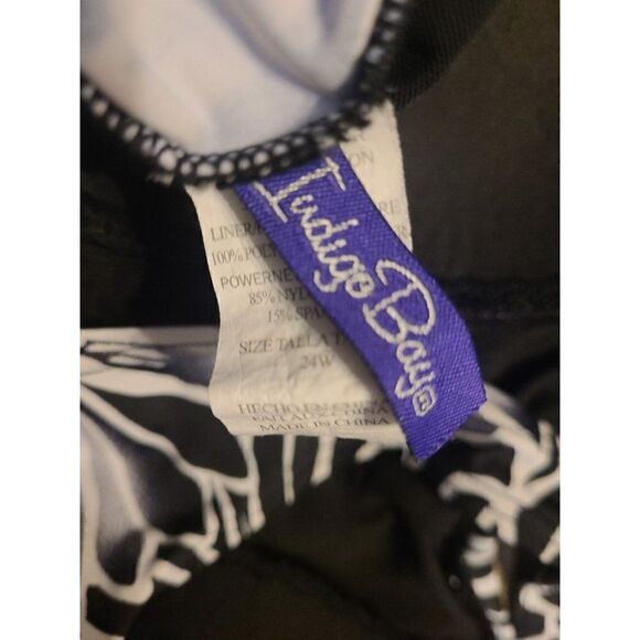 Indigo Bay Plus Size Slimming Swimsuit Size 24 - Picture 4 of 4